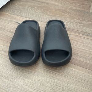 Authentic Yeezy kids slides size 12